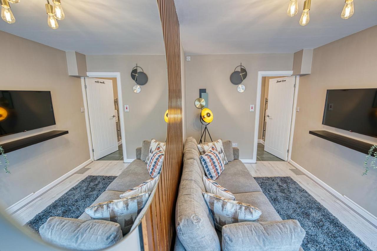 Elegant 5 Bed House - Sleeps 9, Central Solihull, Nec, Jlr, Hs2, Resorts World, Airport Business And Leisure Stays, Exterior foto